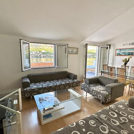 House With Big Terrace And Beautiful Sea View Villa Kotor Eksteriør bilde