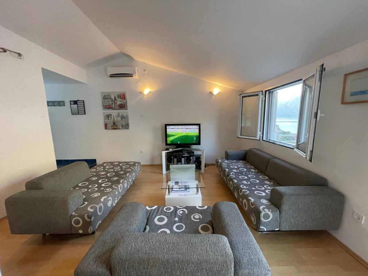 House With Big Terrace And Beautiful Sea View Villa Kotor Eksteriør bilde