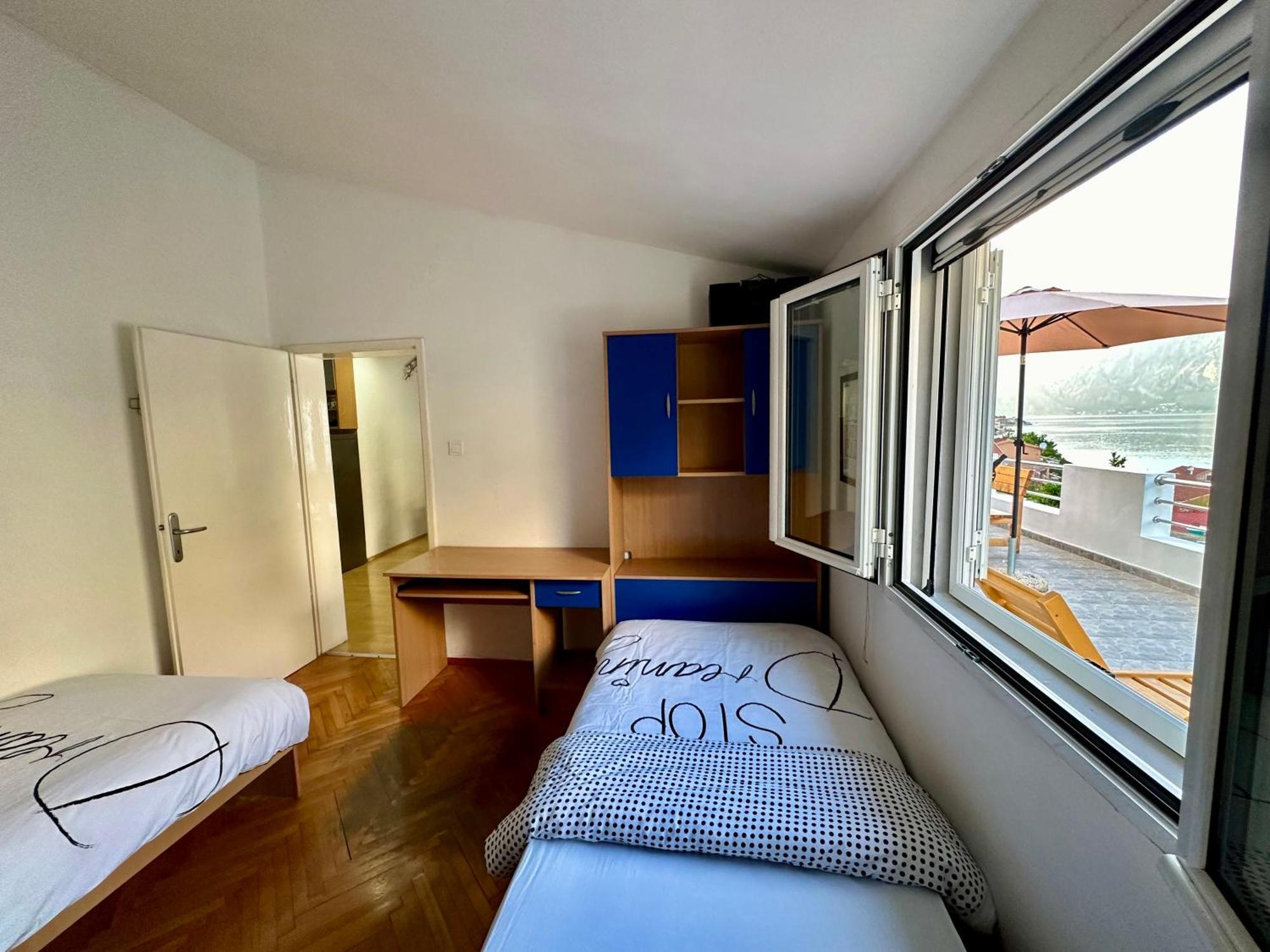 House With Big Terrace And Beautiful Sea View Villa Kotor Eksteriør bilde